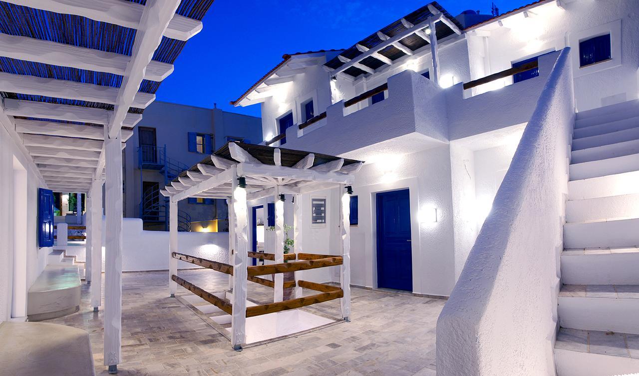 La Playa Boutique Apartments Myrties Extérieur photo