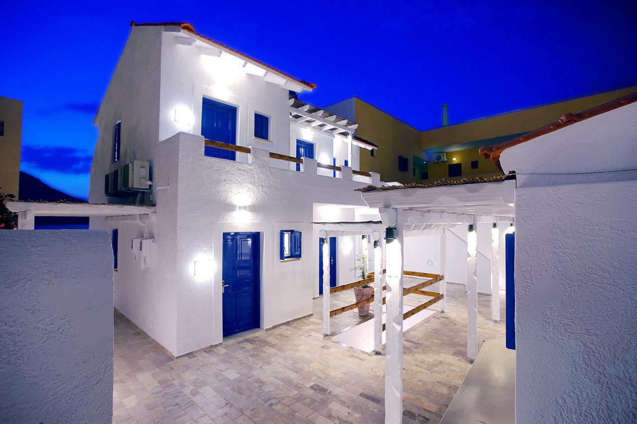 La Playa Boutique Apartments Myrties Extérieur photo